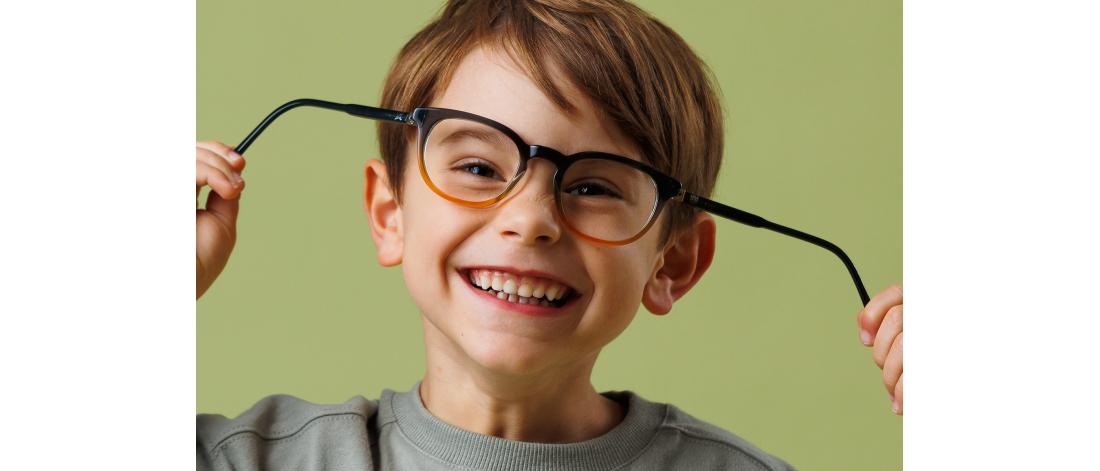 MELIGABI Óptica - Monturas infantiles con bisagras flex 180° | Octika