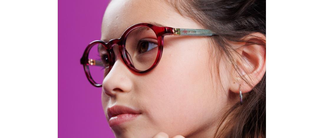 MELIGABI Óptica - Monturas infantiles con bisagras flex 180° | Octika
